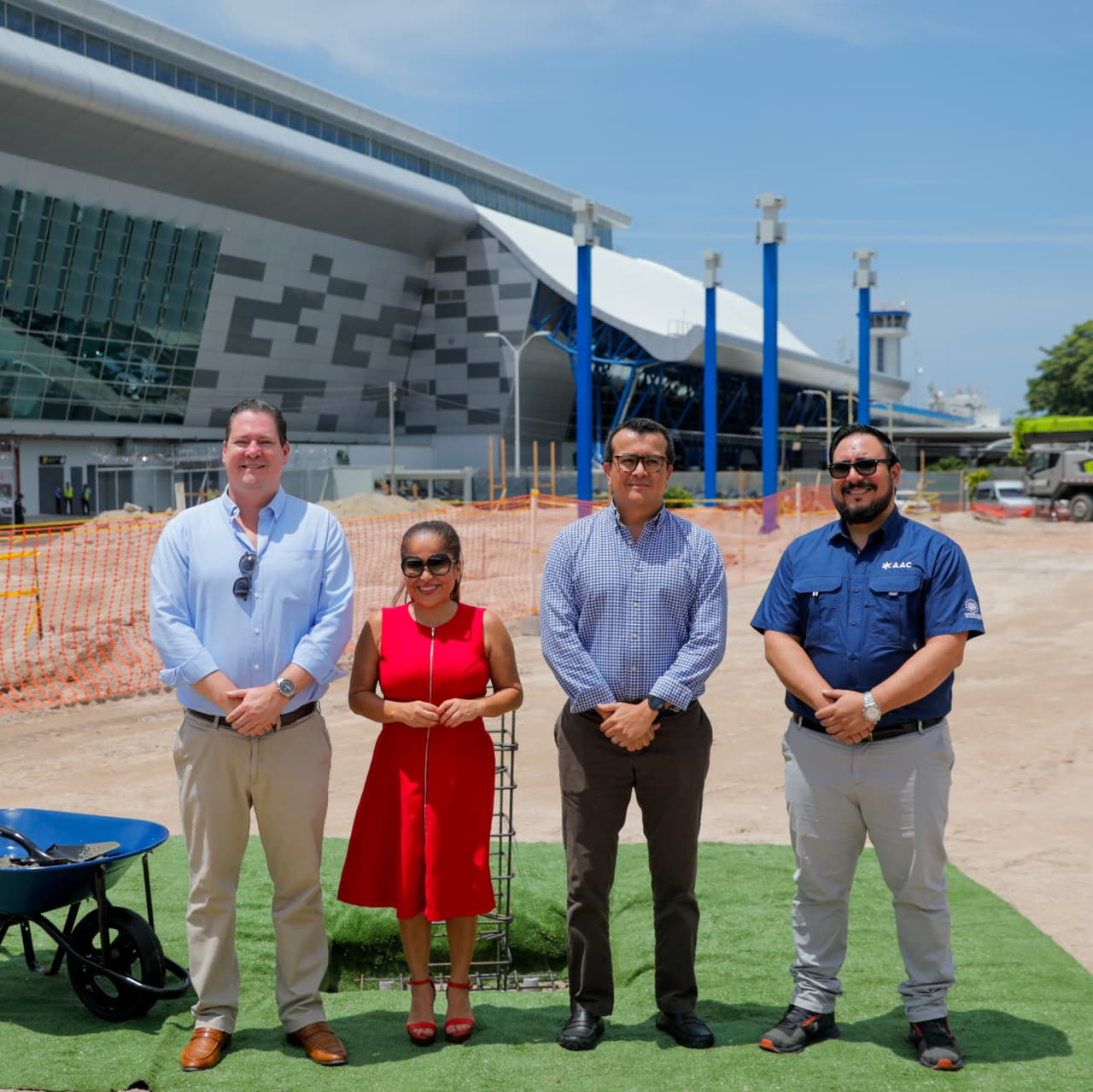 Primera piedra Terminal de Bandas de Equipaje CEPA-2025